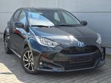 Toyota Yaris Hybrid Club (Automatik/Kamera) - Toyota Yaris Club mit Hybrid-Antrieb (Benzin/Elektro)
