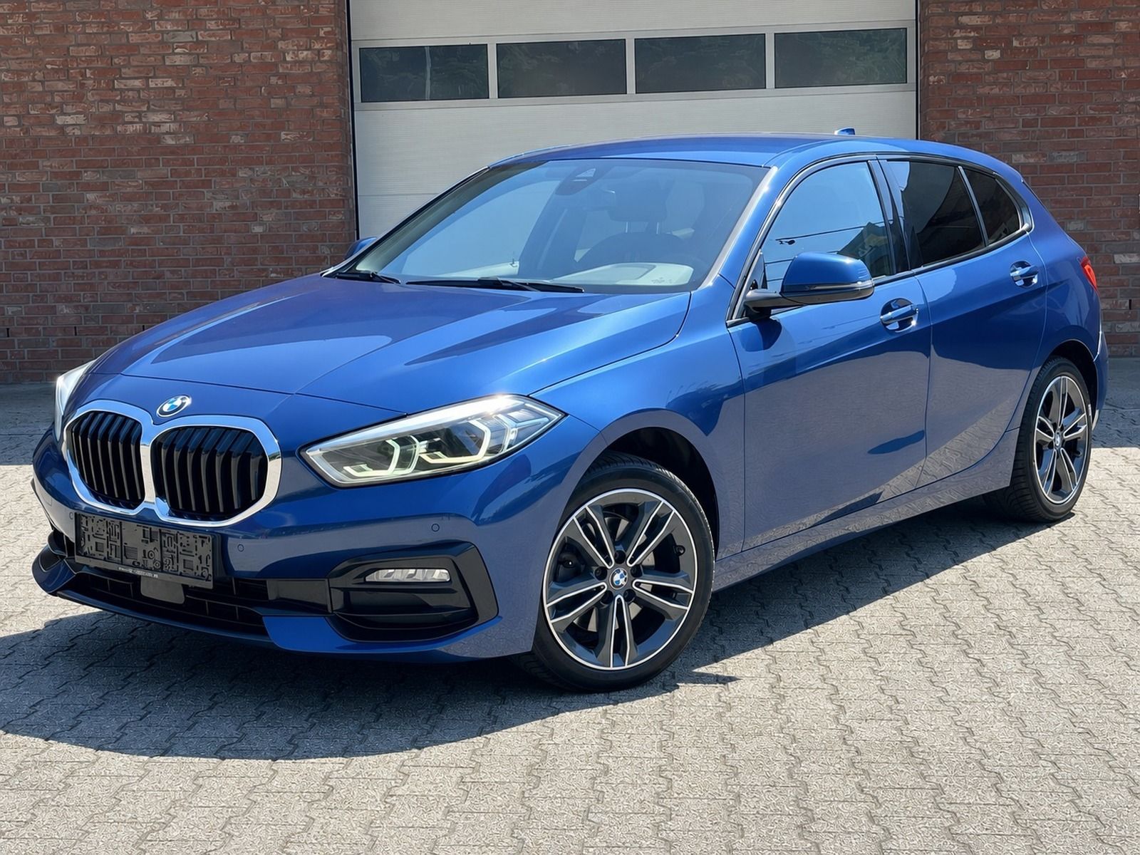 BMW 118 Sportpaket M-Lenkrad AHK