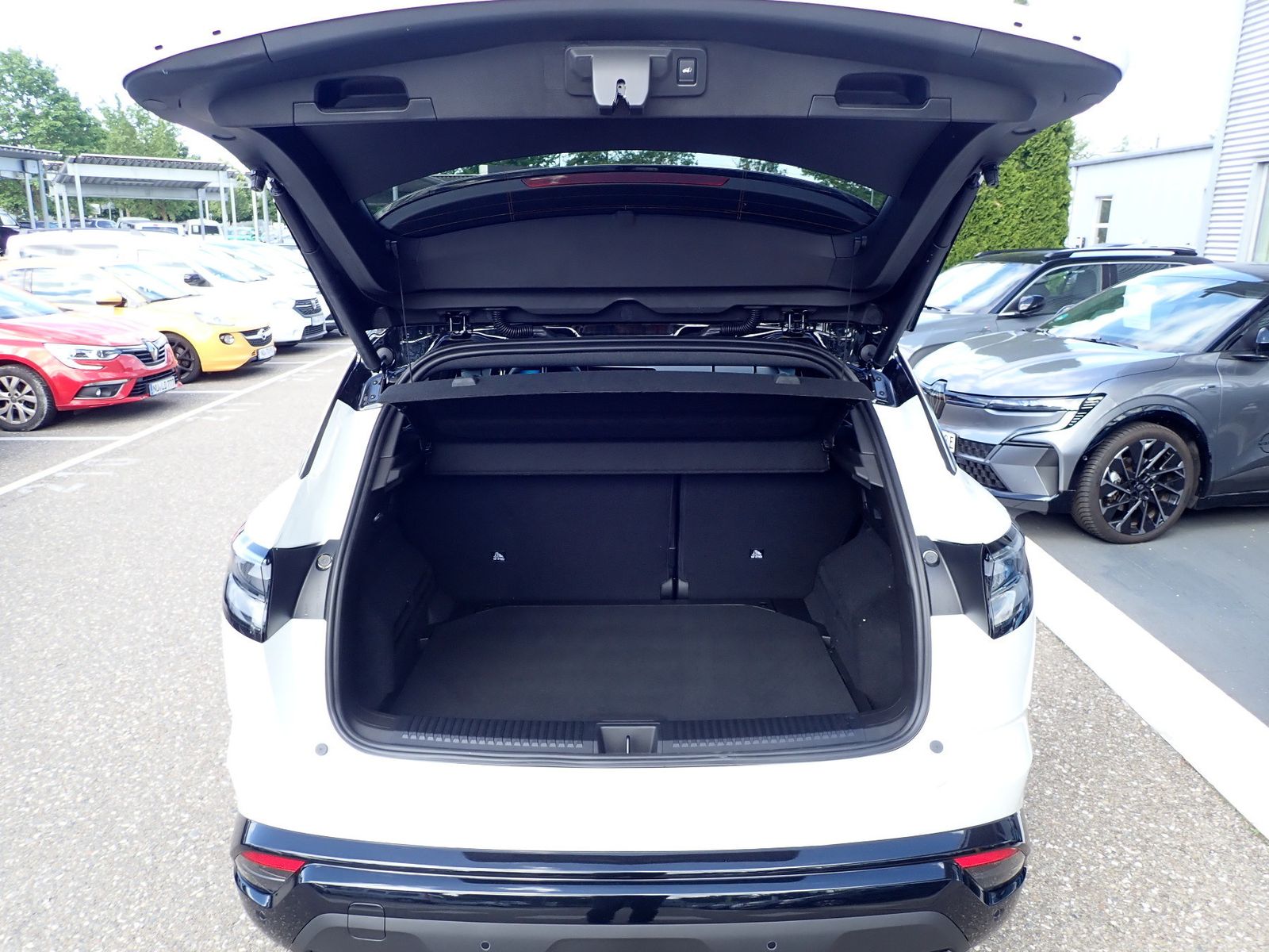 Fahrzeugabbildung Renault Austral Techno Mild Hybrid 150 Automatik
