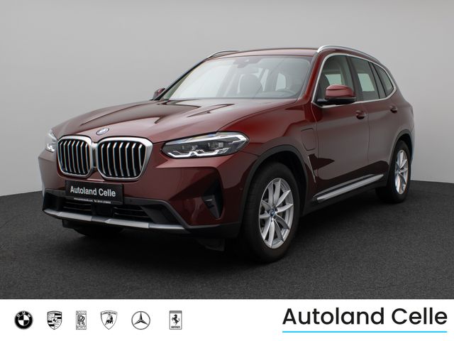 BMW X3 xD30e Kamera HUD DAB AHK Sport Komfort Leder
