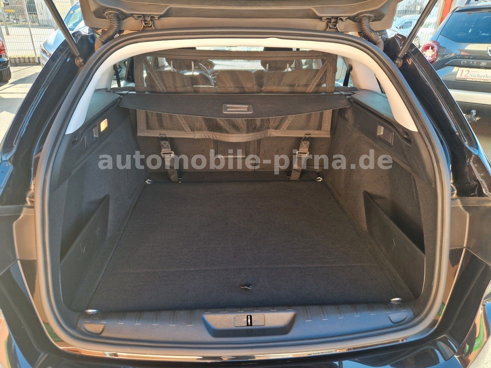 308 SW Kombi Allure BlueHDI 130 EAT8-Automatik