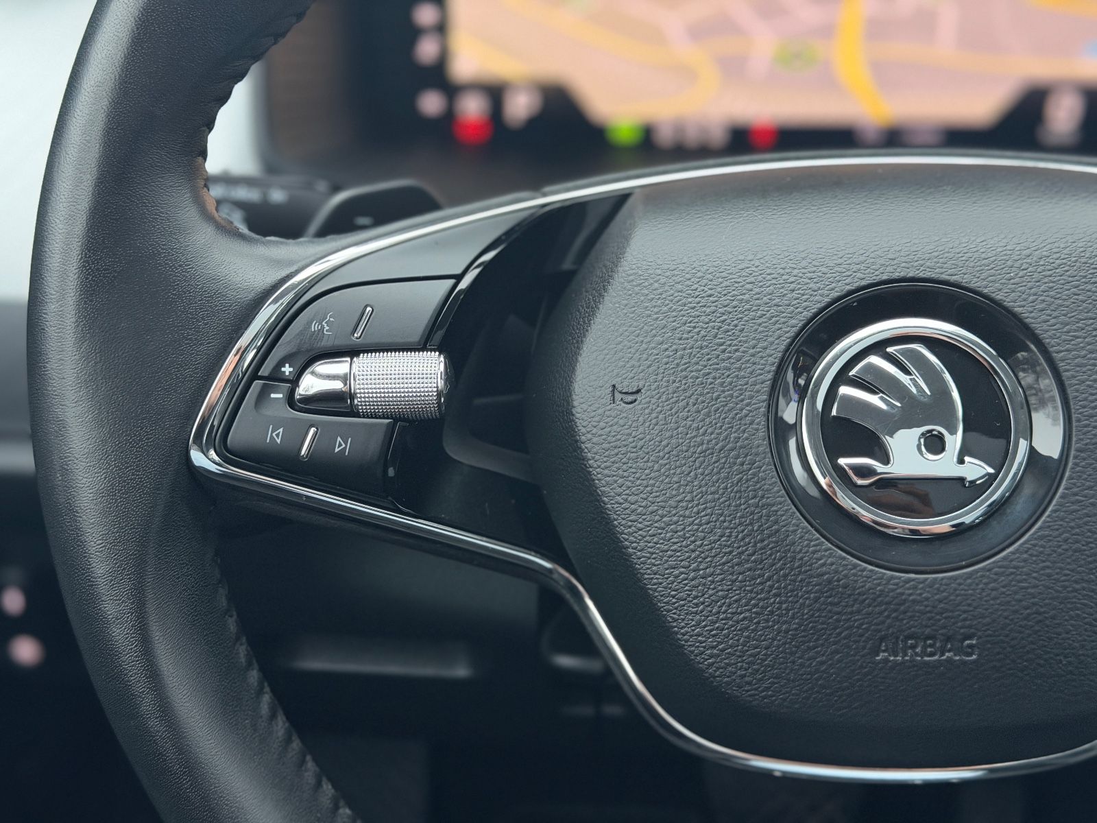Skoda Kodiaq DSG Ambition LED Pano Ambilight foto 17