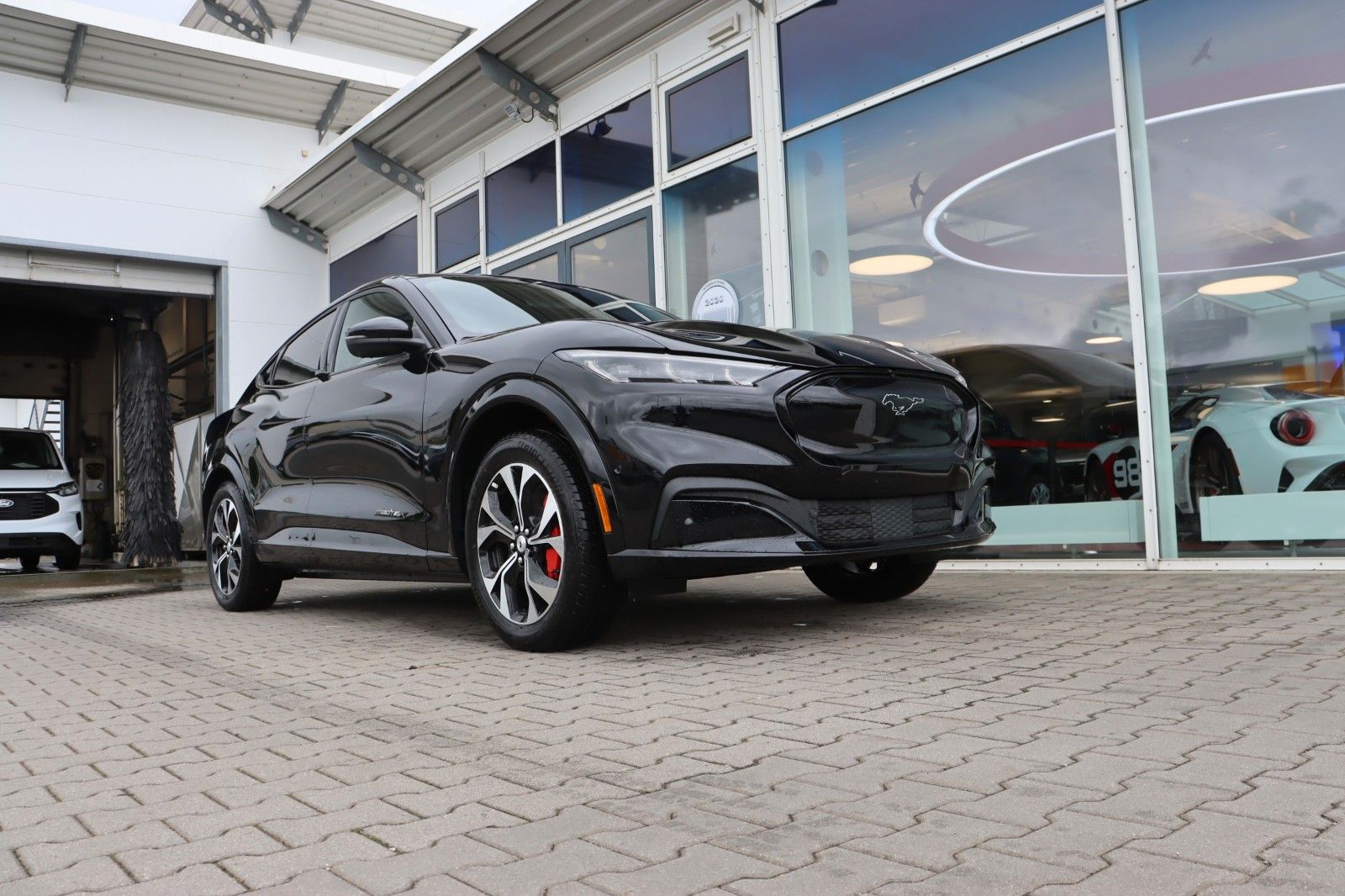 Ford Mustang Mach-E Premium Extended AWD 0,0% FIN*
