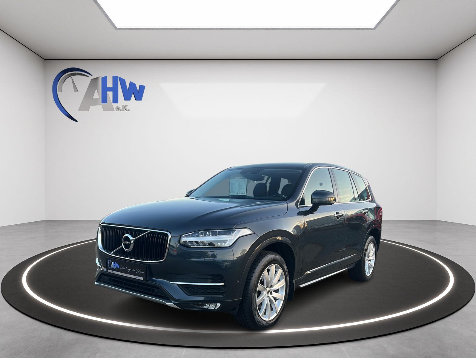 Fahrzeugabbildung Volvo XC90 Momentum AWD