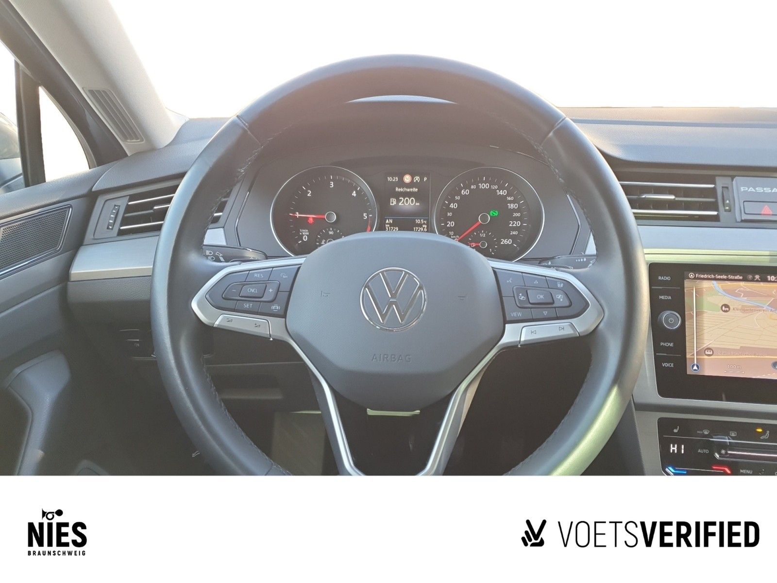 Volkswagen Passat Variant - Bild 12