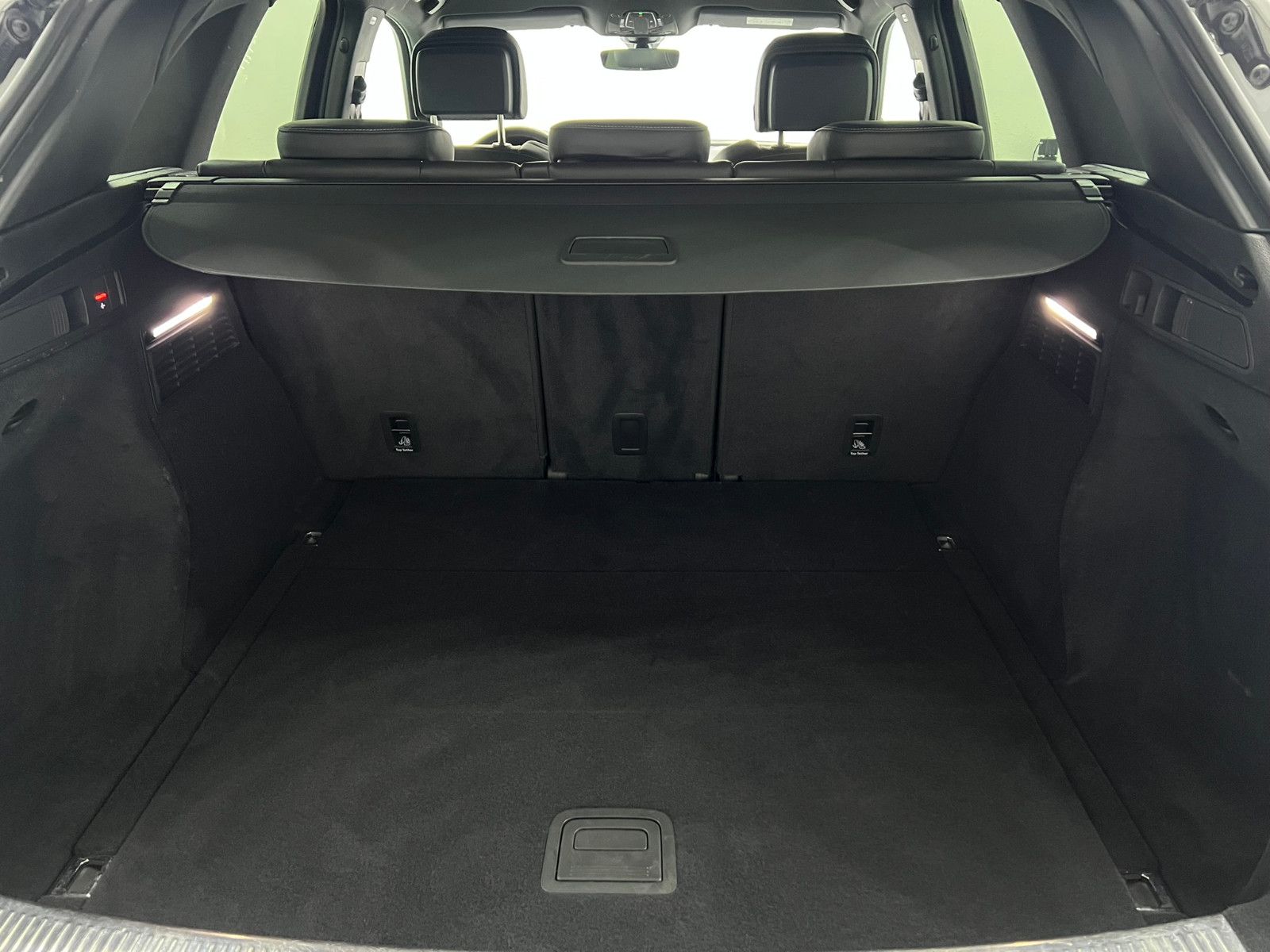 Fahrzeugabbildung Audi Q5 50 TDI Quattro S LINE/MATRIX/AHK/BLACK OPTIK