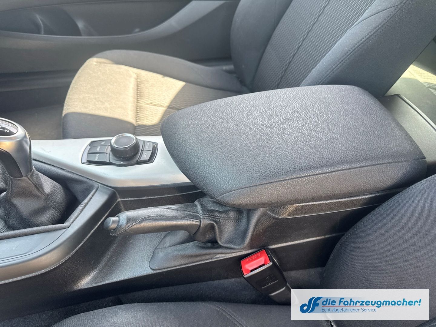 Fahrzeugabbildung BMW 116 i Sperrdiff. Fahrerprofil Keyless *EXPORT