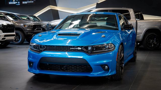 Dodge Charger Scat 6.4 HEMI Super Bee