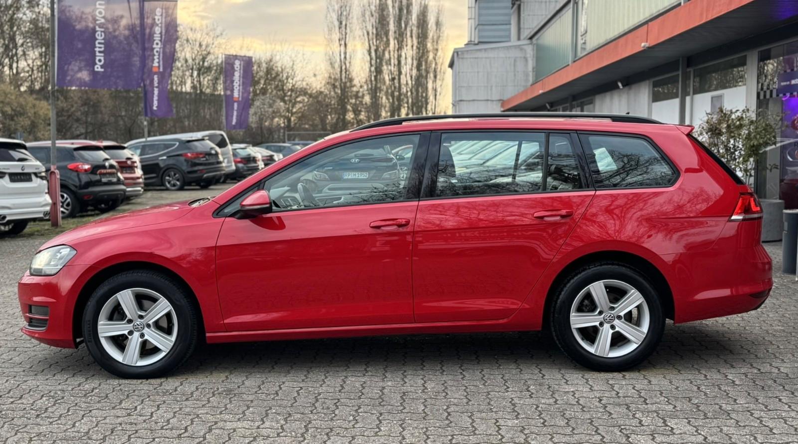 Volkswagen Golf VII Variant/AUTOMATIK/2.HAND/NAVI/PDC