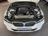 BMW 318 d Touring Driving+Park Assist & Standheizung - BMW 318 Gebrauchtwagen
