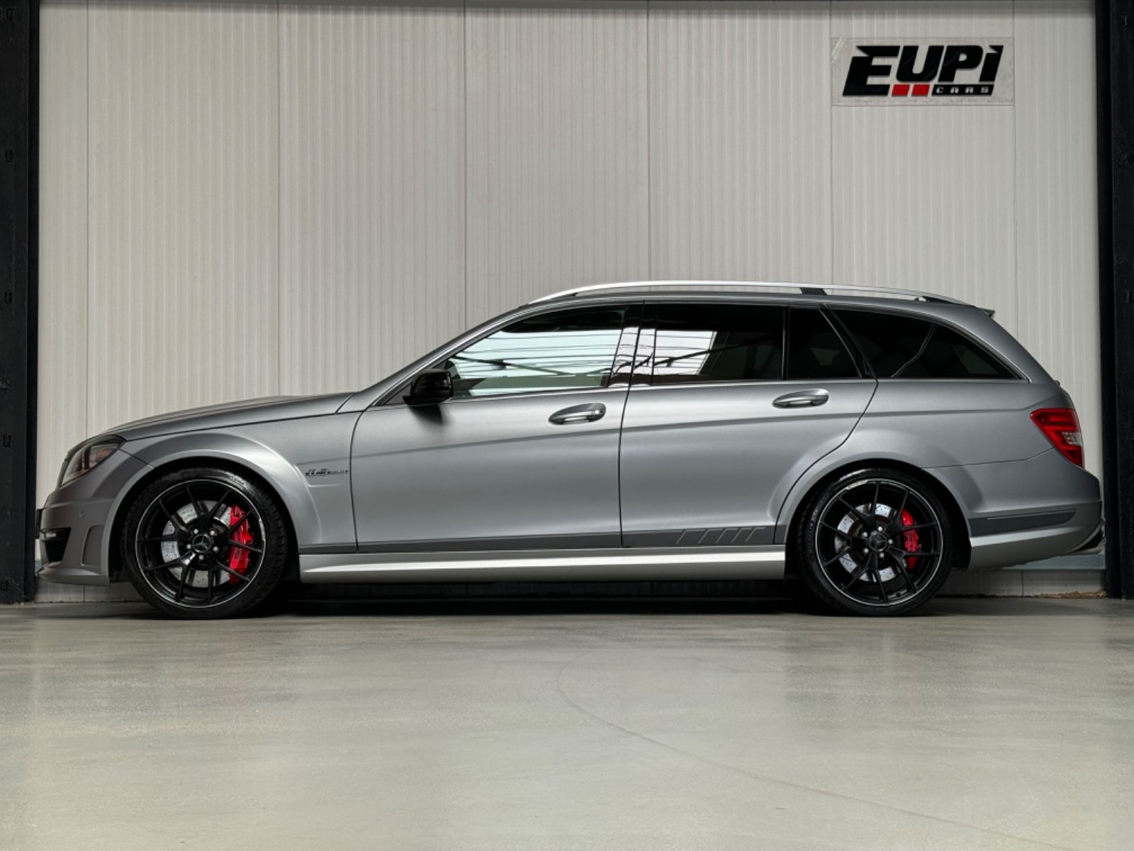 Fahrzeugabbildung Mercedes-Benz C 63 AMG T Edition 507