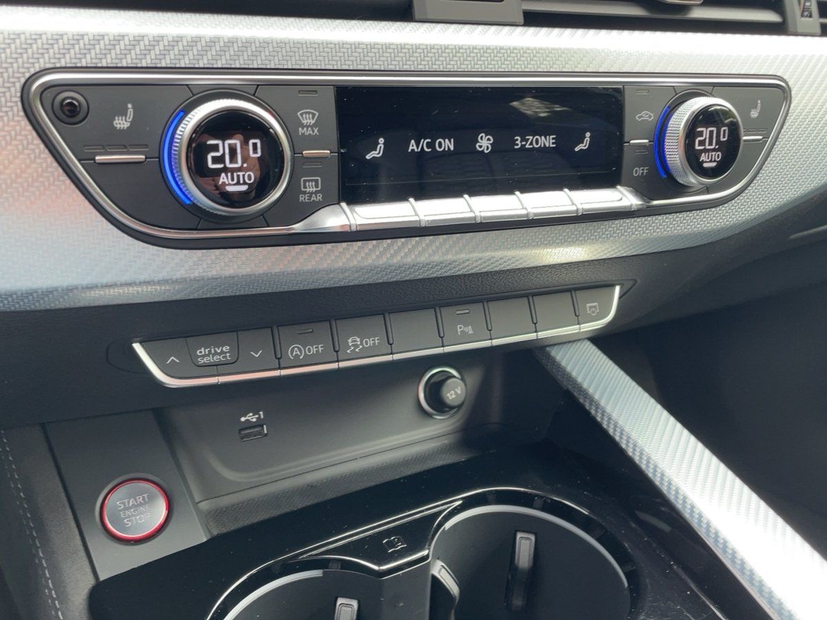 Audi RS 4 Avant 2.9 quattro MATRIX+B&O+APP+AHK+LEDER foto 17