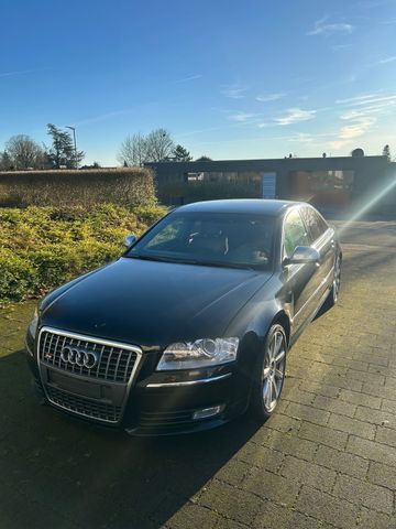 Audi S8 5.2 tiptronic quattro 1. Hand 79tkm