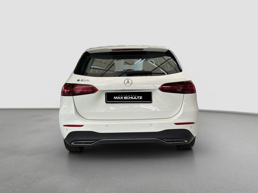 Fahrzeugabbildung Mercedes-Benz B 200 Pano*SD*KeyLess*LED*PDC*ParkAss*SpurH*ACC