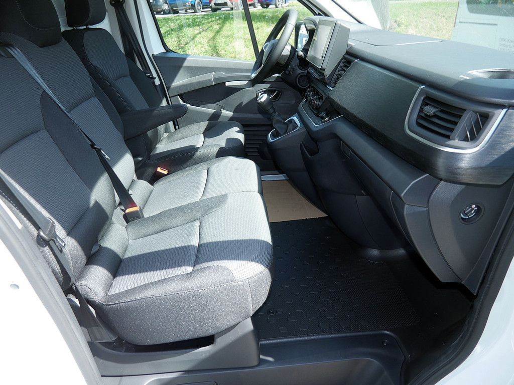 Fahrzeugabbildung Renault Trafic Komfort L1H1 Blue dCi 130 KAMERA AHK LED
