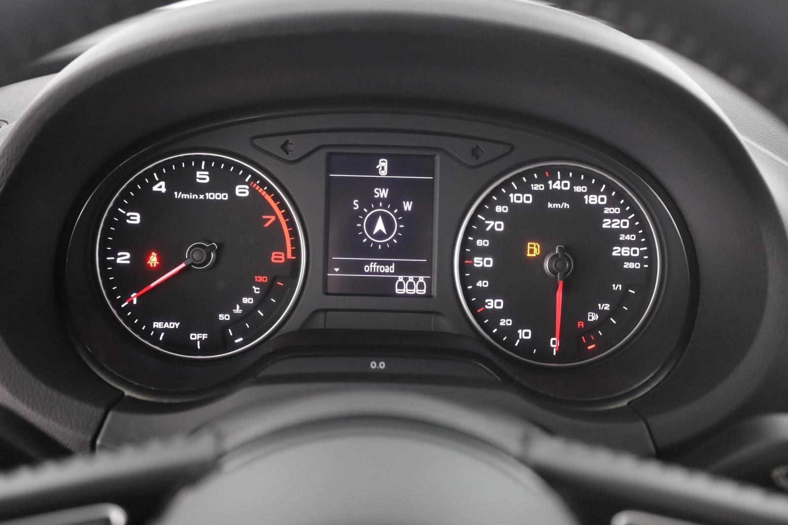Audi A3 Sportback 35 TFSI S-tronic Bi-Xenon Navi ACC