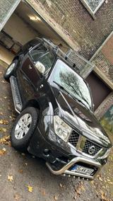 Nissan Partfinder 4.0 L - Nissan Pathfinder mit Benzin-Antrieb