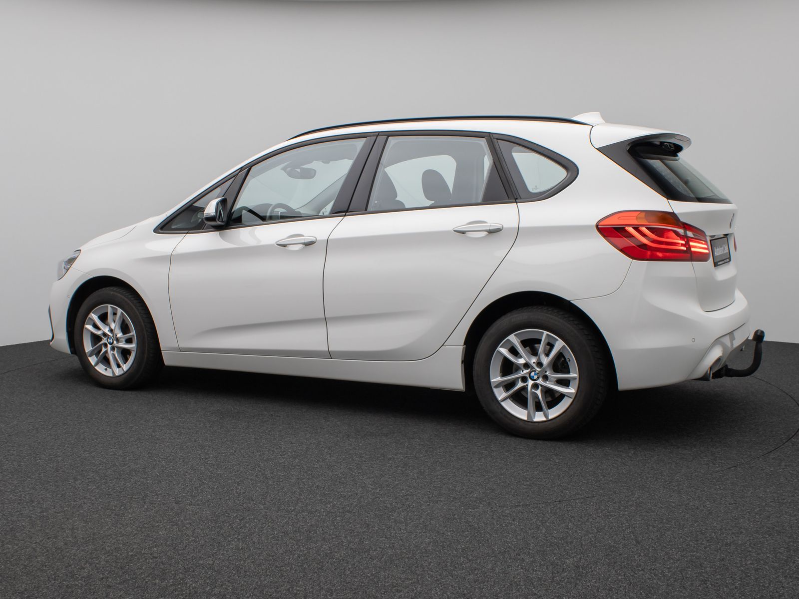 Fahrzeugabbildung BMW 218d Kamera Navi HiFi AHK LED Geschwindigkeitsre