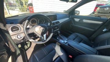 Mercedes C 220 - 12