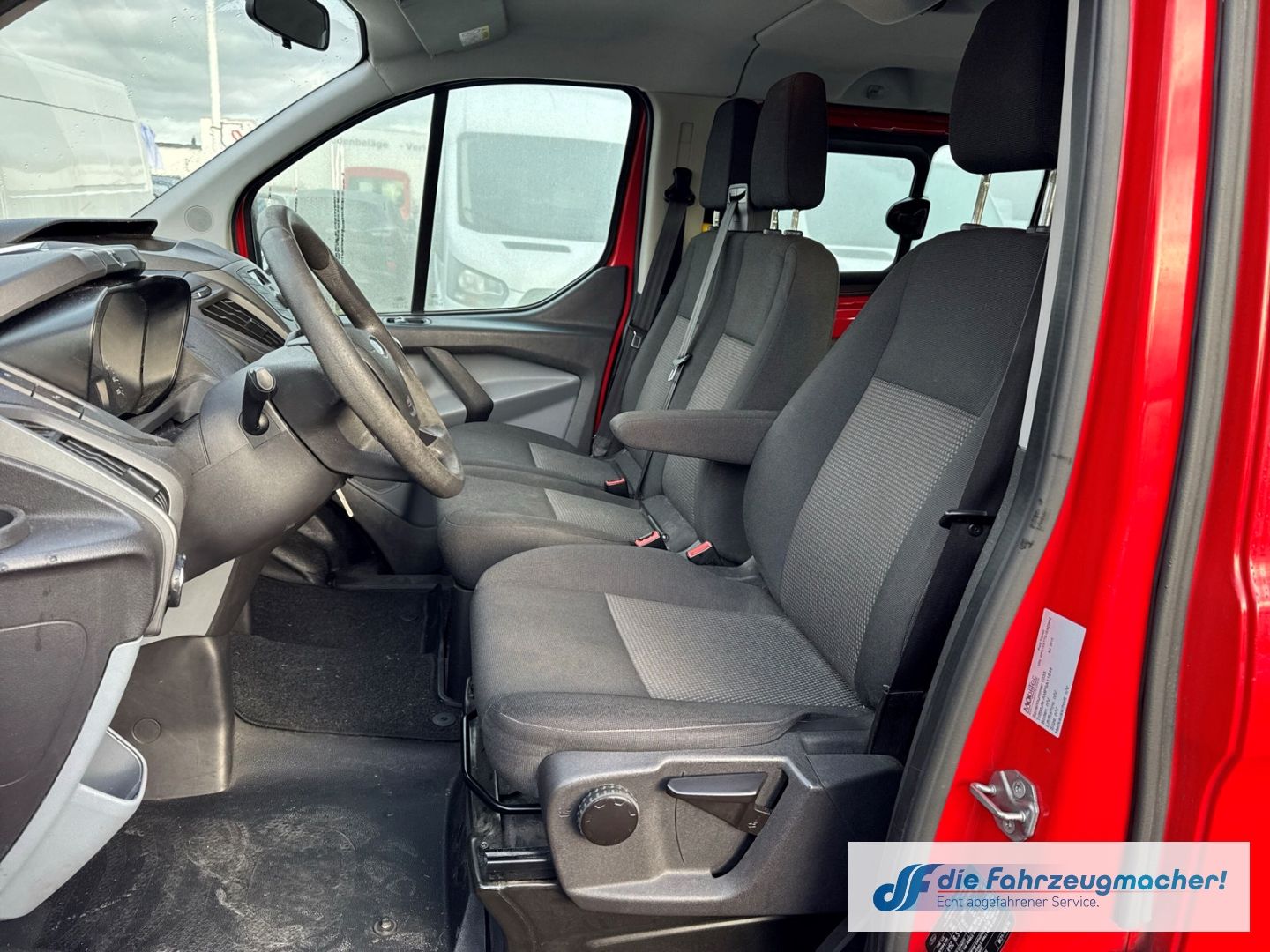 Fahrzeugabbildung Ford Transit Custom Tourneo 300 L1 *2473