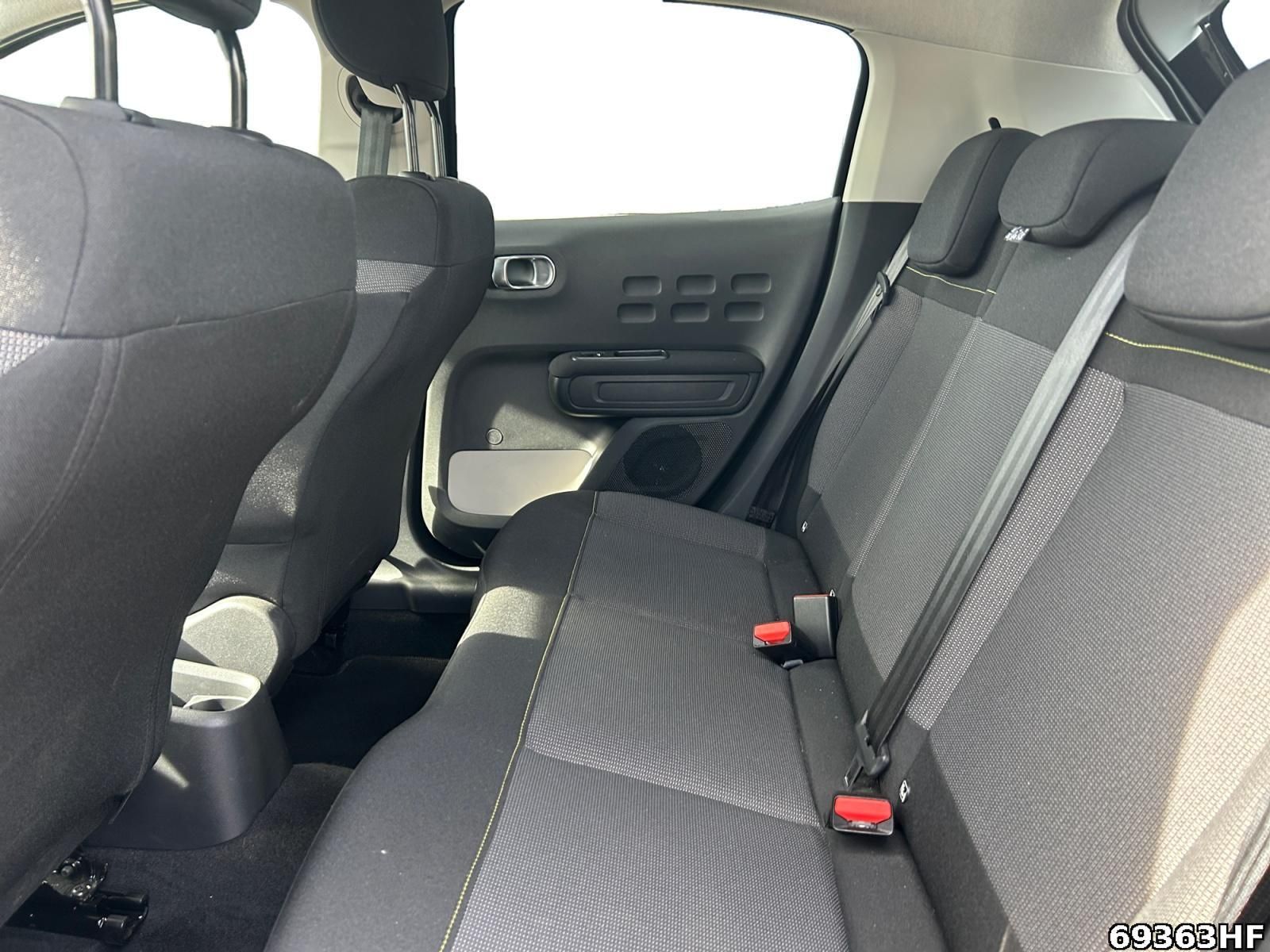 Fahrzeugabbildung Citroën C3 1.2 PureTech 110 Shine S&S *SHZ*NAVI*PDC