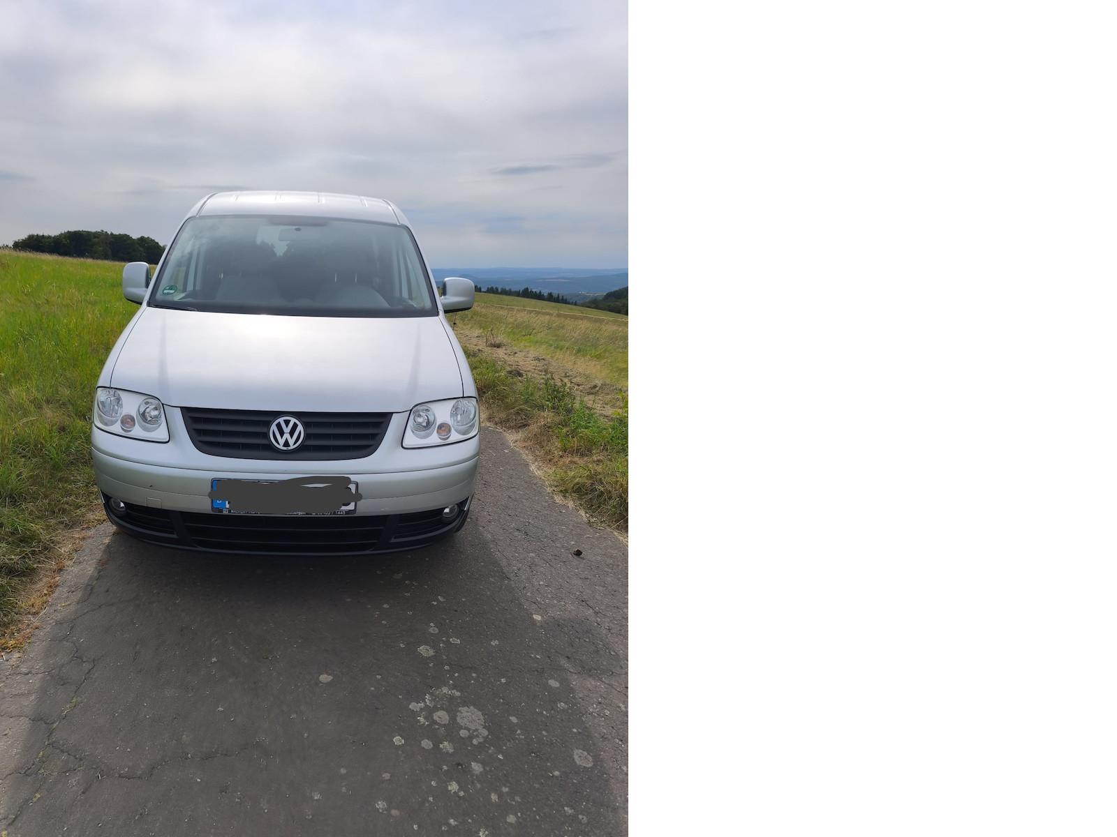 Volkswagen Caddy Maxi mit Rollstuhlrampe