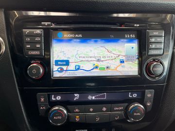 Nissan Qashqai N-Connecta *BI-XENON*LED*AHK*360 KAMERA*