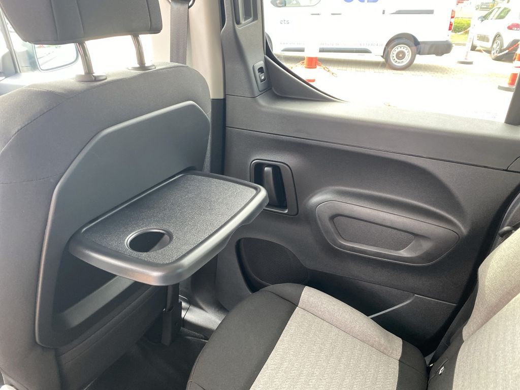 Fahrzeugabbildung Citroën Berlingo M Benzin 110 PLUS *Sitzh.*Rückfahrkam*