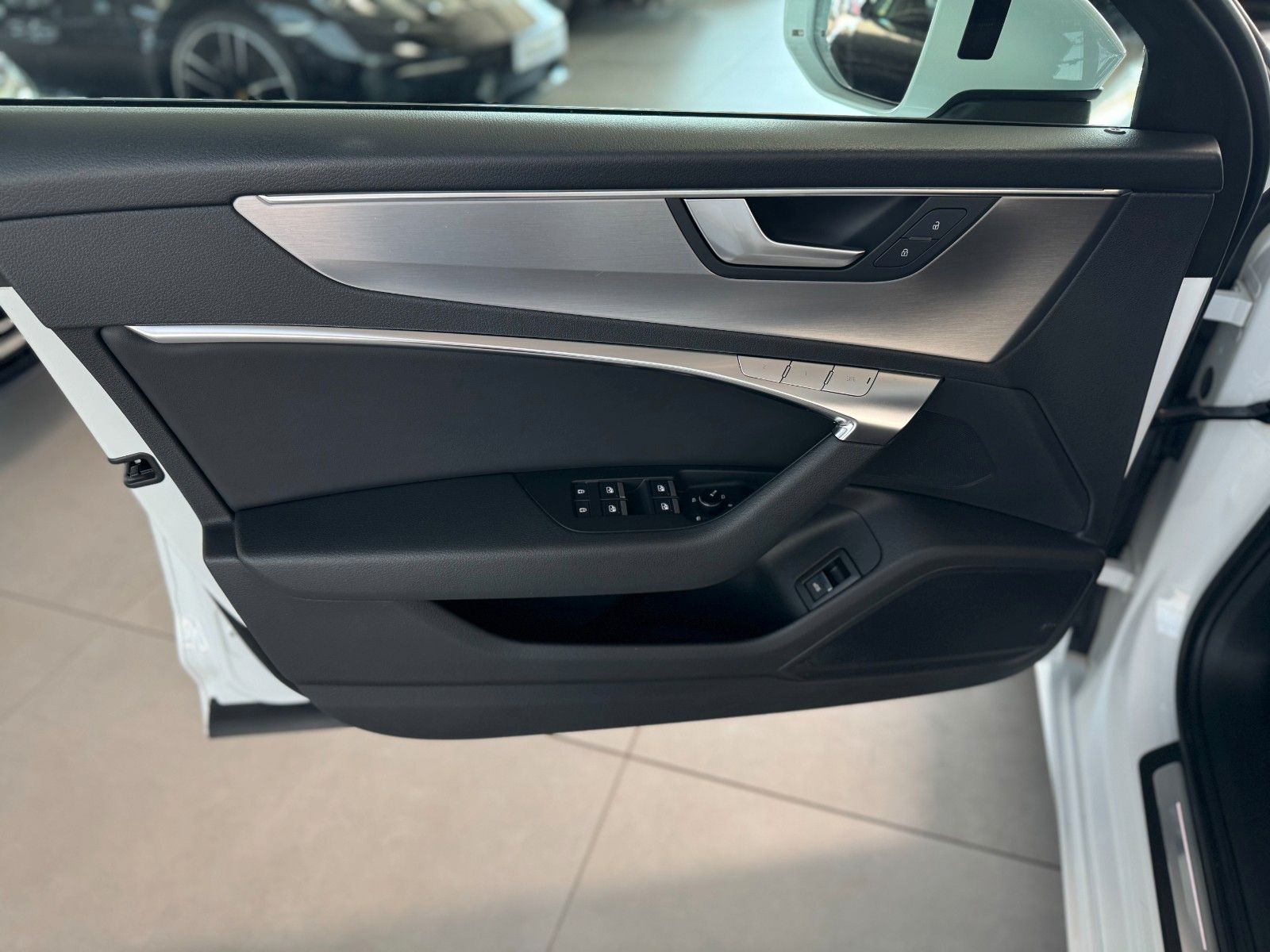 Fahrzeugabbildung Audi S6 Avant 3.0 TDI quattro "PANO Matrix-LED LM 20"