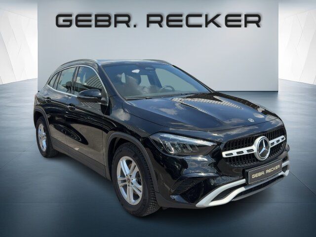 MERCEDES-BENZ GLA 200 Advanced MBUX NaviPremium LED Kamera DAB