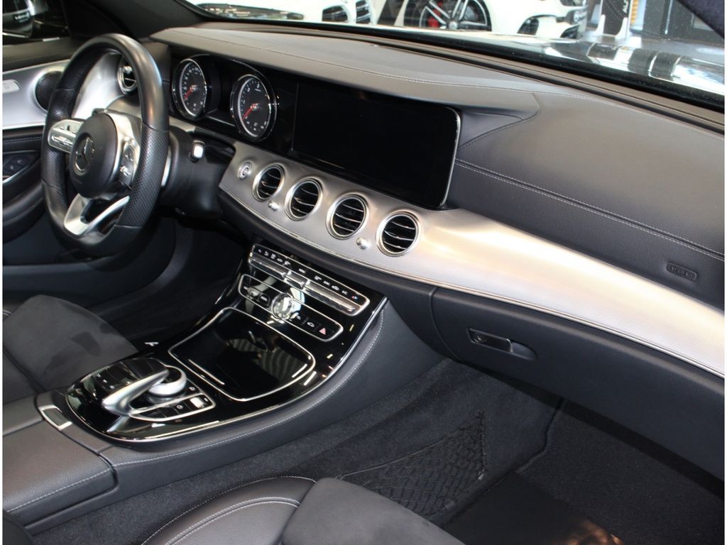 Fahrzeugabbildung Mercedes-Benz E 300 d Limousine AMG Line 2.Hand*GSD*LED*Kamera