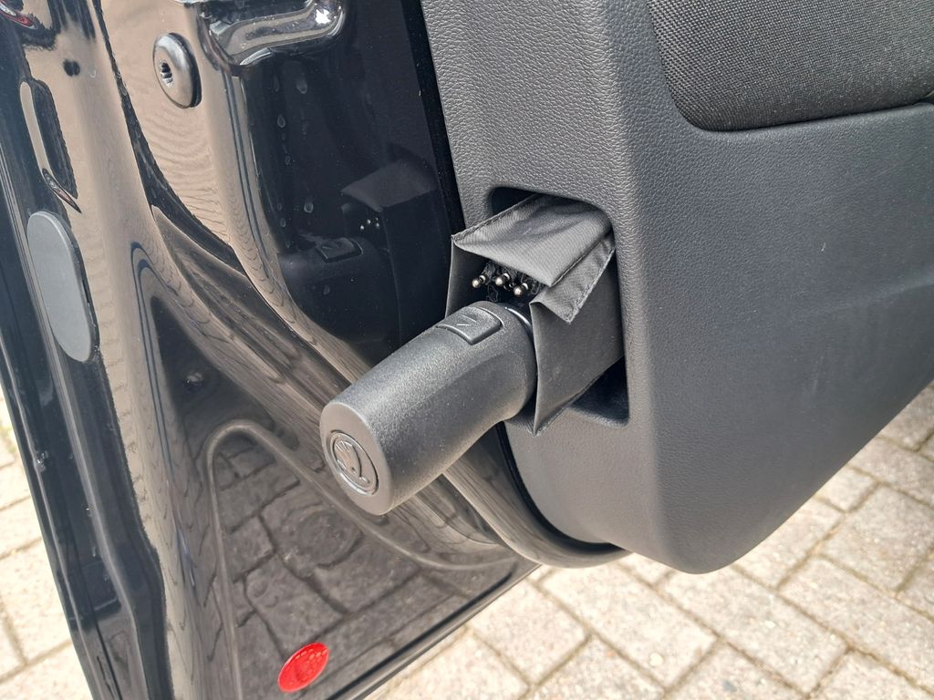SKODA Kamiq 1.0 TSI DSG Drive AHK Kamera Allwetter - Bild 6