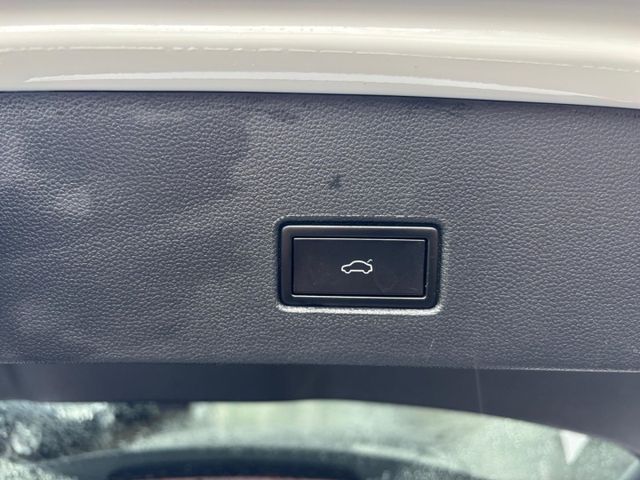 T-Roc 1.5 TSI DSG IQ.DRIVE LED AHK Kamera Navi