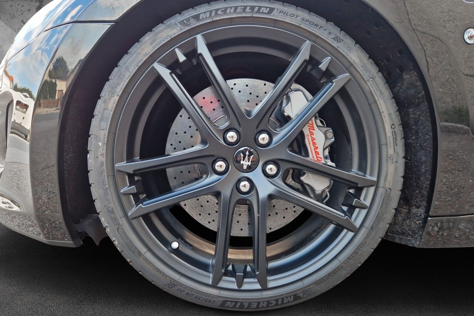 Fahrzeugabbildung Maserati Granturismo MC Stradale*Karbon*dt.Auto*2. Hand*