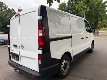 Opel Vivaro - 8