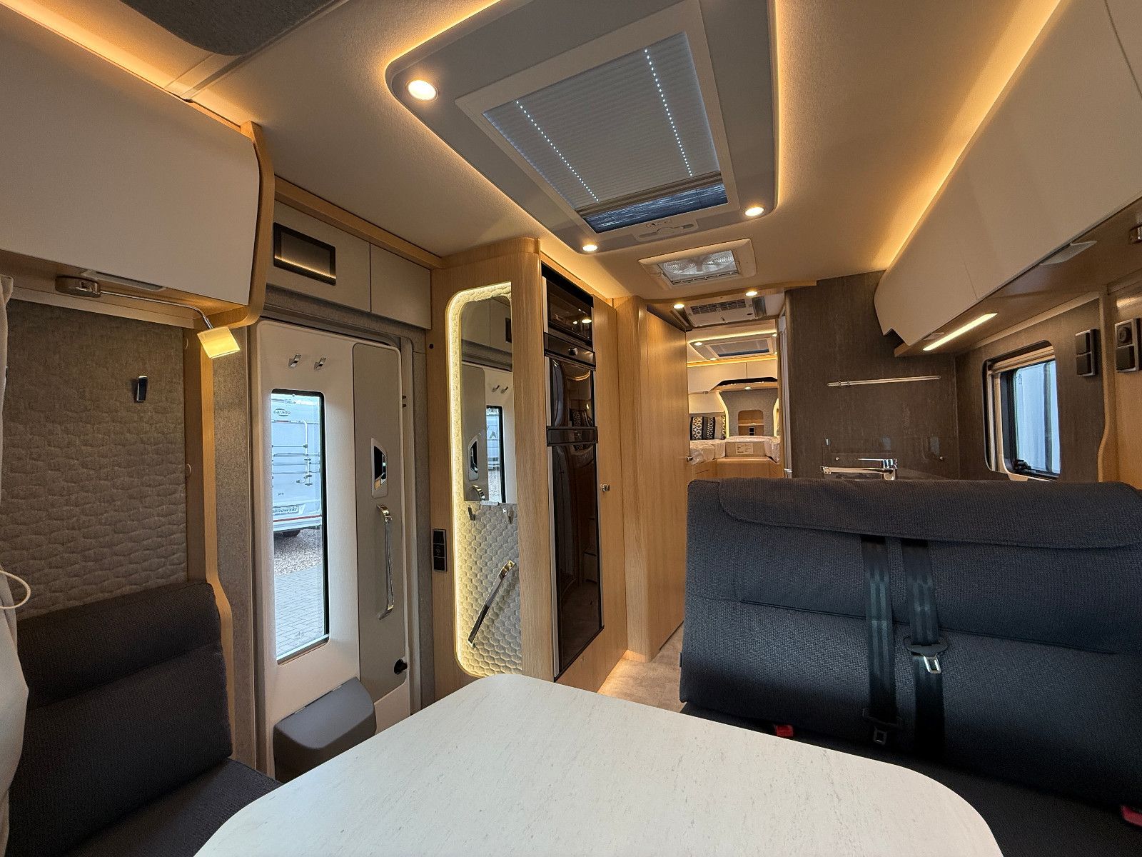 Fahrzeugabbildung HYMER / ERIBA / HYMERCAR B-Klasse ML T BlackLine 780 - Vollausstattung!