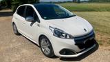 Peugeot 208 1.2 Style PureTech 82 Panoramadach - Peugeot 208 in München