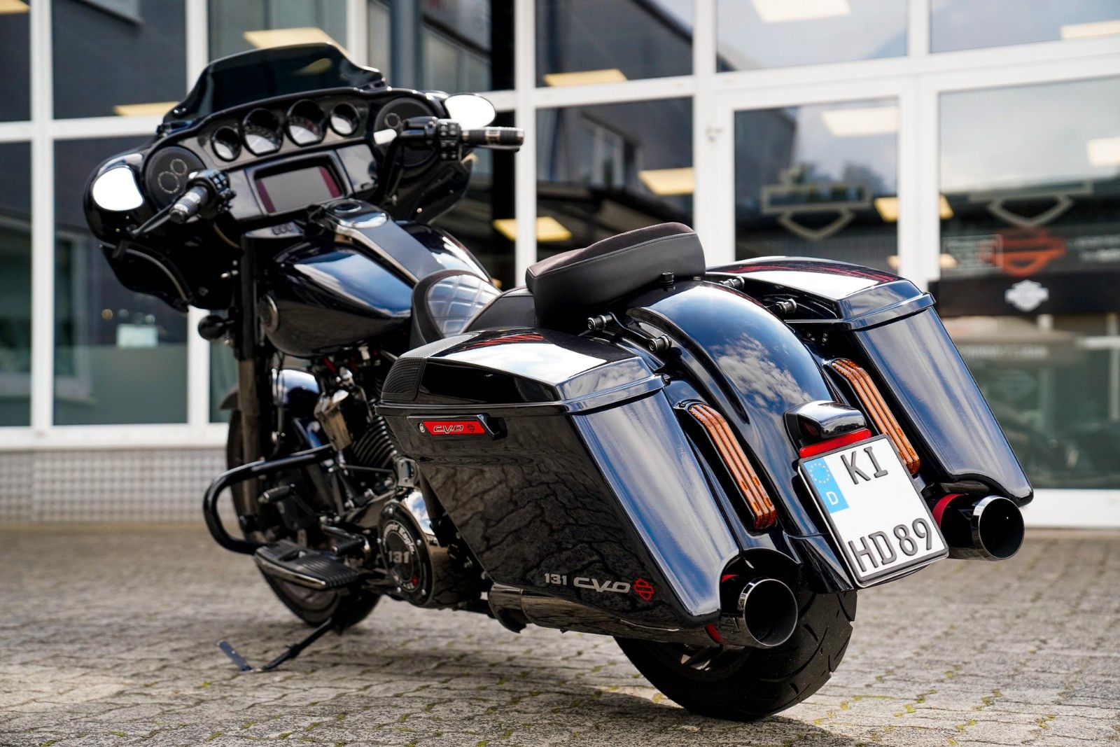 Fahrzeugabbildung Harley-Davidson CVO Street Glide -Jekill&Hyde-Stage IV Kit 131ci