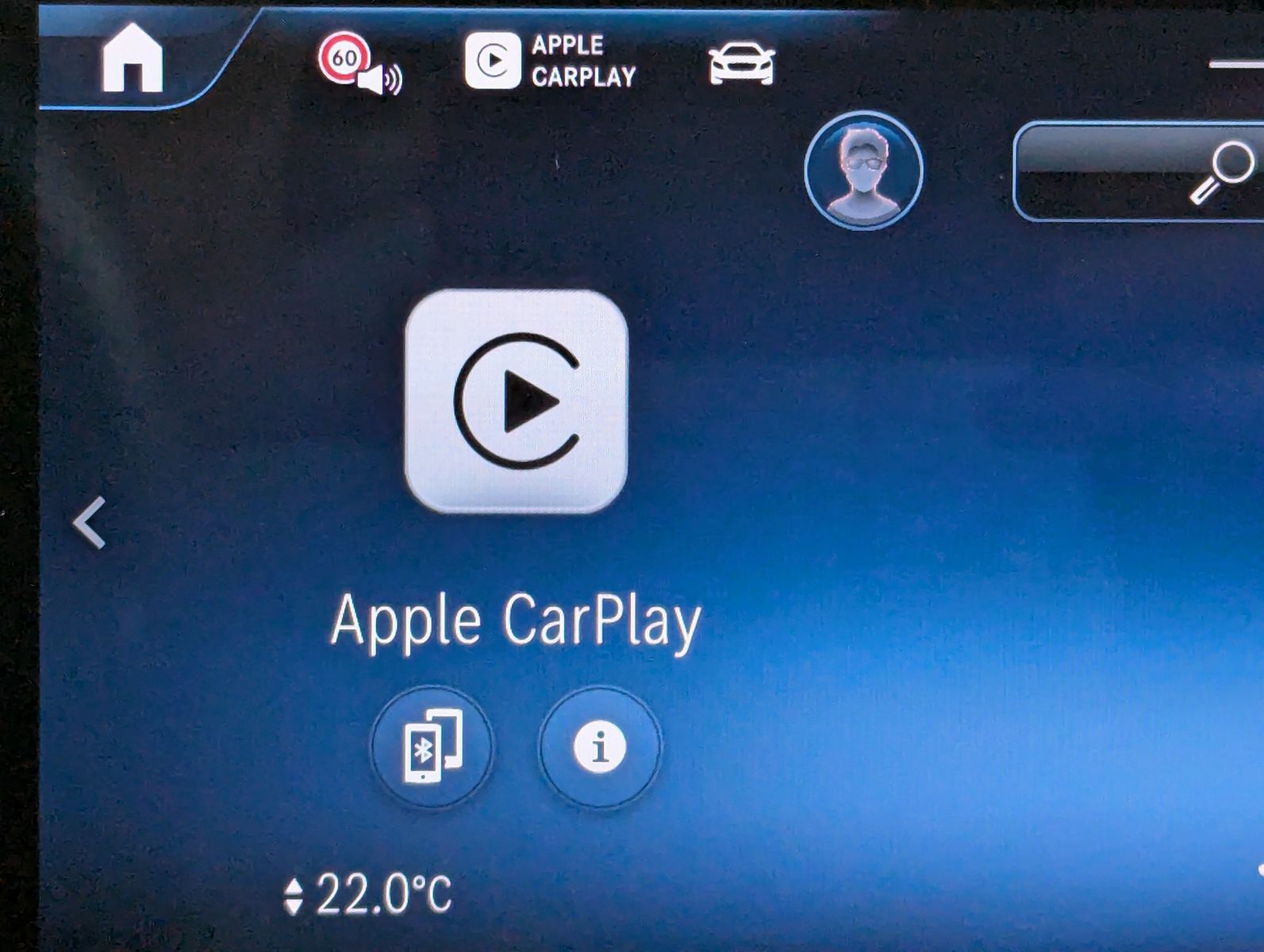 MERCEDES-BENZ GLA 200 AMG Multib. Distronic MBUX Pano AHK 360° - Image 32