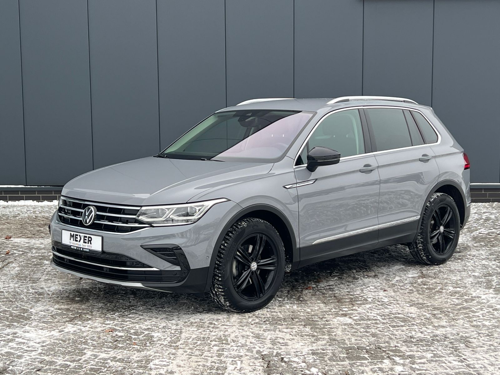 Fahrzeugabbildung Volkswagen Tiguan Elegance 1.5 TSI *AHK, Navi, App Connect,