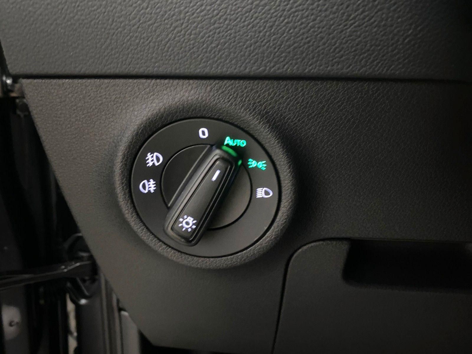 Fahrzeugabbildung SKODA Karoq 1.5 TSI DSG Selection+ACC+2030 Garantie+BC