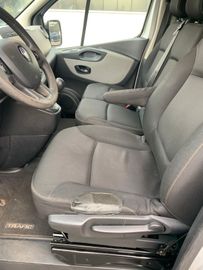 Bild 12 Renault Trafic Combi L2H1 2,9t für Gewerbe / Handel