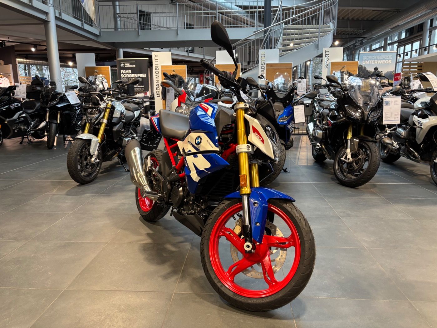 Fahrzeugabbildung BMW G 310 R Style Sport