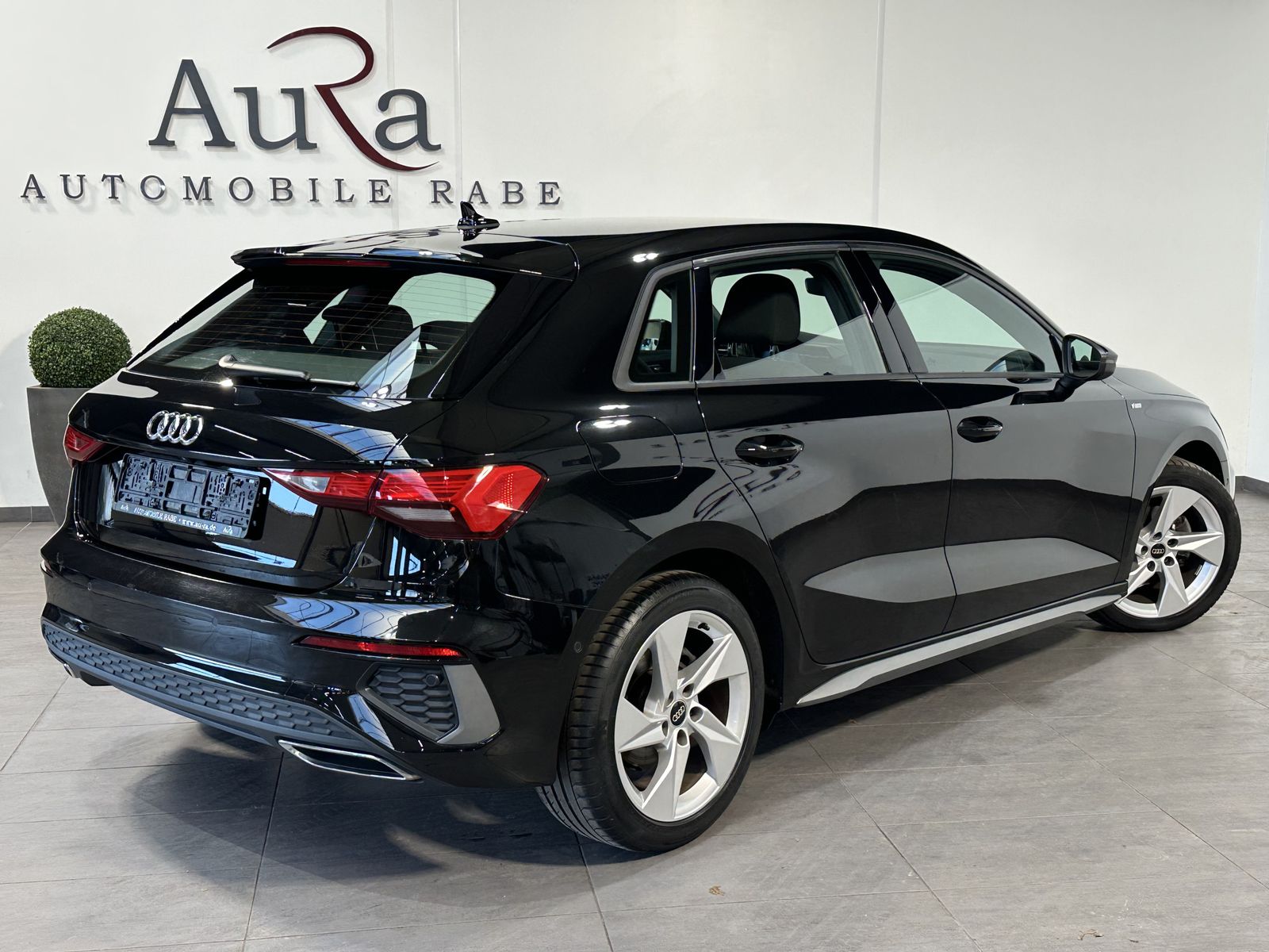 Fahrzeugabbildung Audi A3 SpB 30 TDI S-Line NAV+LED+KAMERA+PLA+DSP+17ZO