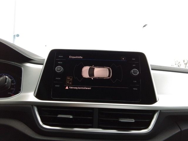 Fahrzeugabbildung Volkswagen T-Roc Move Matrix Navi AID ACC Park-Assist SH LM