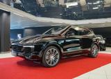 Porsche Cayenne S Diesel Sport Design PDLS+ AHK PTV+DAB+ - Porsche Gebrauchtwagen in Würzburg