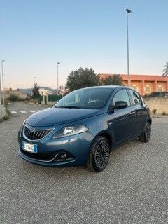 Другие Lancia Ypsilon 1.0 FireFly 5 porte S&S Hybrid Go