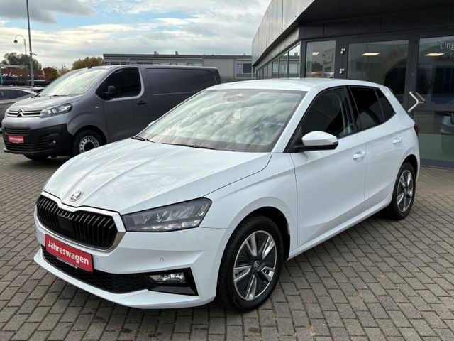 Skoda Fabia Style 1.5 TSI SHZG LHZG Kamera PDC