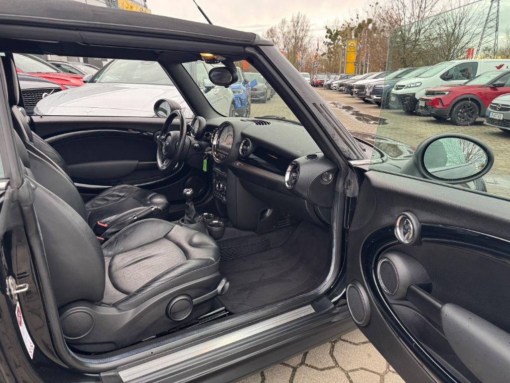 Fahrzeugabbildung MINI Mini One Cabrio+Leder+Sitzheiz+Klimaaut+