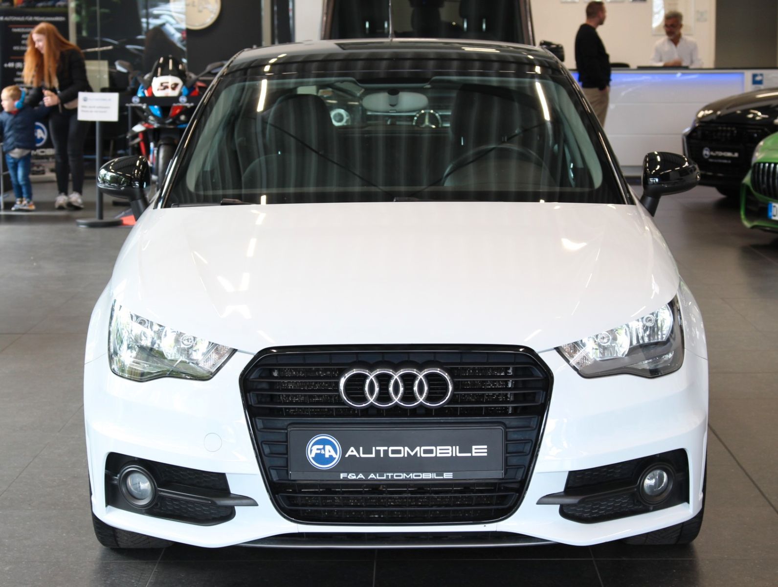 Fahrzeugabbildung Audi A1 Sportback Attraction 1.2 TFSI S line